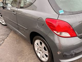 Peugeot 207 2010