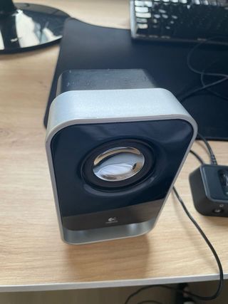 Altavoces Logitech 2.1 Negro/Plata