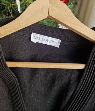 Cárdigan Naulover Negro con Detalles Dorados