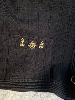 Cárdigan Naulover Negro con Detalles Dorados