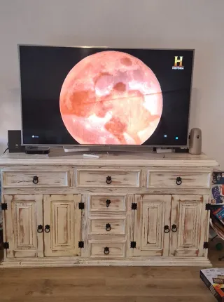 Mueble de madera estilo rústico