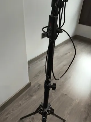 Aro de luz LED con trípode