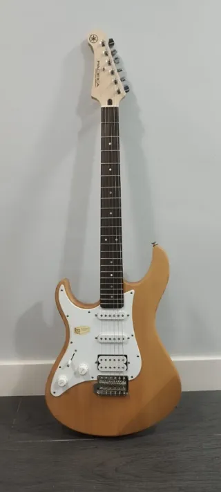 Guitarra Eléctrica Yamaha Pacifica Zurda