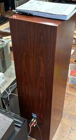 Cajas Acústicas KEF Reference 105/3