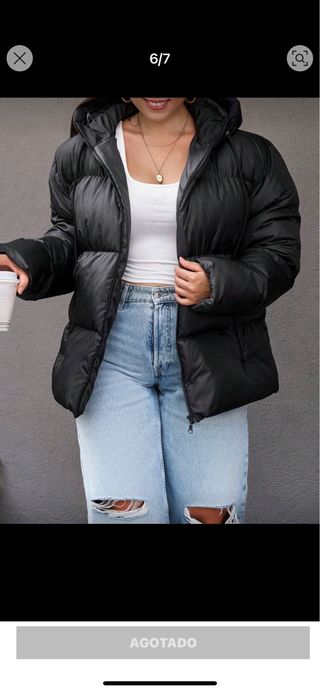 Abrigo negro acolchado capucha talla grande