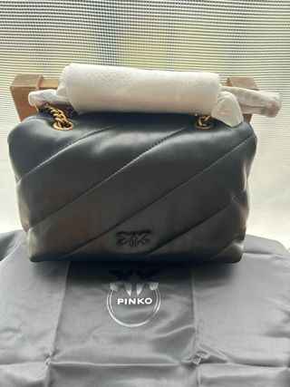 Borsetta Pinko Nera con Dettagli Oro