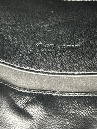 Borsetta Pinko Nera con Dettagli Oro