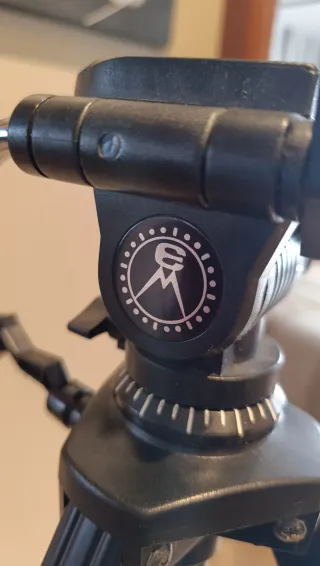 Trípode Fotográfico Extensible con Nivelador