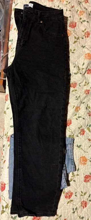 Tre paia di jeans H&M mom fit