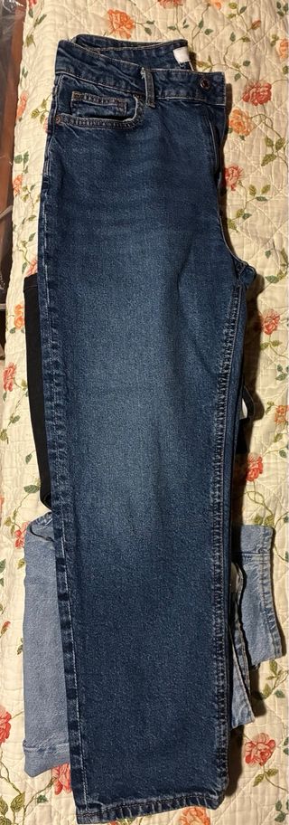 Tre paia di jeans H&M mom fit