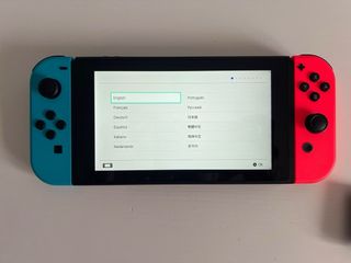 Pack Nintendo Switch + 4 Juegos
