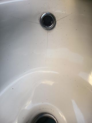 LEER - Lavabo de diseño con tara estética leve