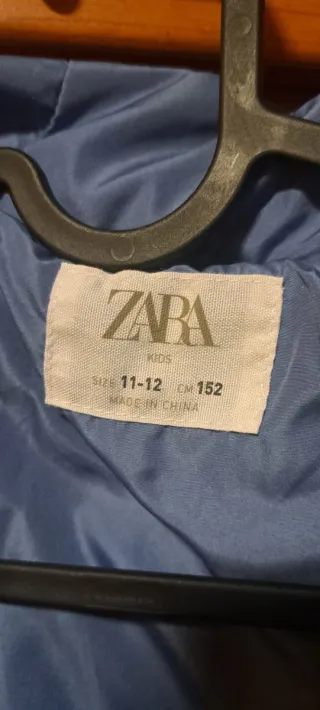 Parka Zara Negra y Azul