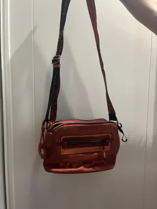 Bolso bandolera DOGSBYBELUCHI polipiel naranja