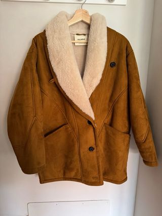 Abrigo con forro de borreguito