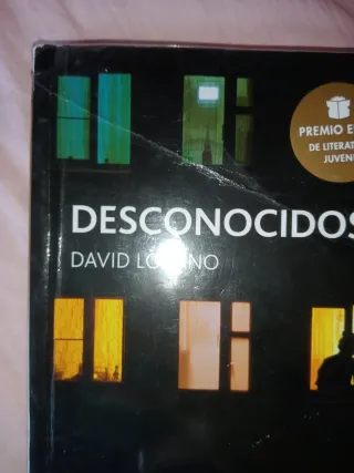 DESCONOCIDOS: Premio EDEBÉ de Literatura Juveni...