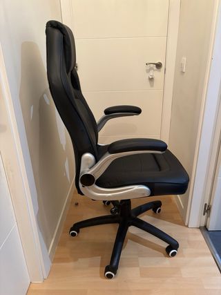 Silla de oficina ergonómica negra