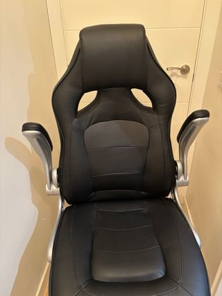 Silla de oficina ergonómica negra