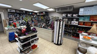 Se traspasa por jubilación ferretería