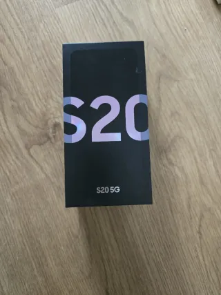 Samsung Galaxy S20 color rosa.