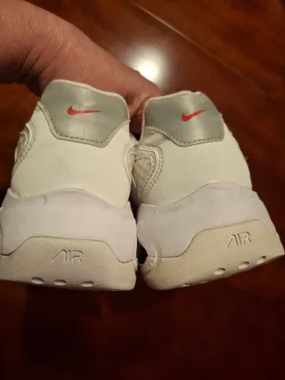 Zapatillas Nike Air Max gris y Rosas