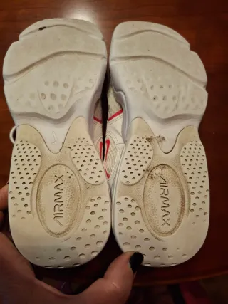 Zapatillas Nike Air Max gris y Rosas