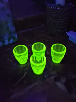 Vasos chupito cristal uranio verde