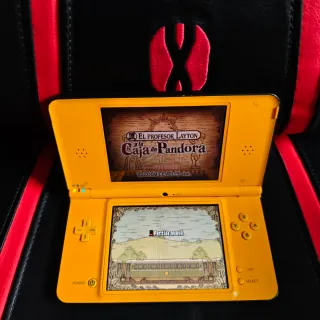 Nintendo DSi XL Amarilla Multisistema