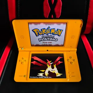 Nintendo DSi XL Amarilla Multisistema