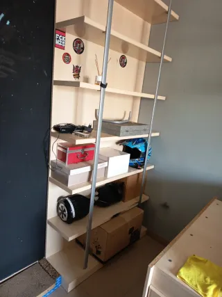 Conjunto juvenil:cama, mesita, escritorio, estante