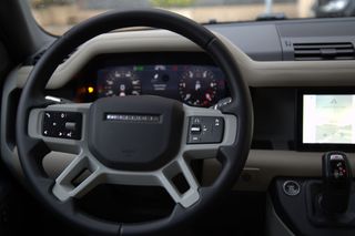 LAND-ROVER Defender 110 3.0D l6 MHEV S AWD Aut