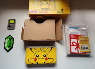 Nintendo 3DS XL edición Pikachu
