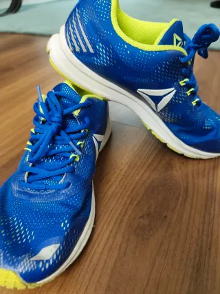 Zapatillas Reebok Azul y Amarillo