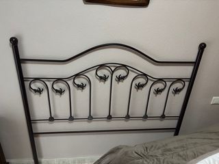 Cabecero de Cama Metálico 135cm