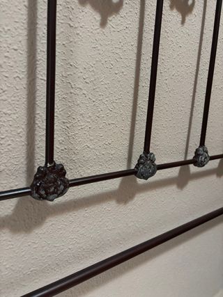 Cabecero de Cama Metálico 135cm