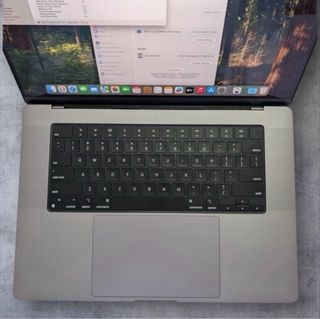 MacBook Pro 16" M1 Pro 512GB (Mega Oferta)