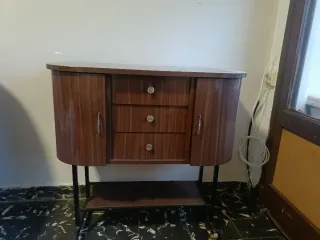 Mueble de salón madera y metal