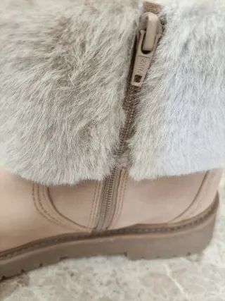 Botines Zara Beige con Borrego