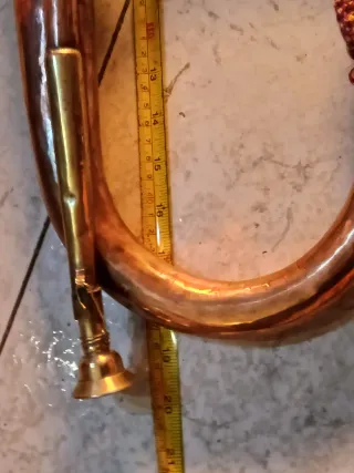 Antigua corneta decorativa