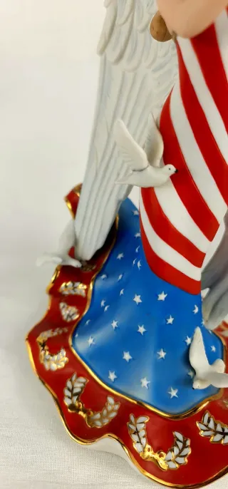 Ángel Patriótica porcelana God Bless América Lenox