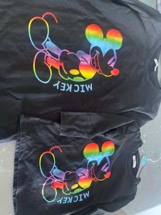 Set di vestiti per mamma e figlia con stampa di Topolino