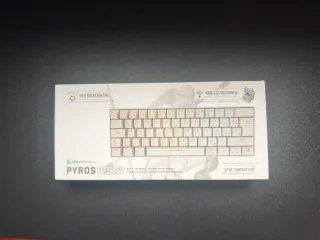 Teclado Newskill Pyros Ivory V1 Blanco