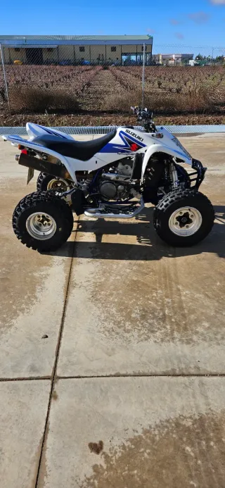 Suzuki LTZ 400 Quad