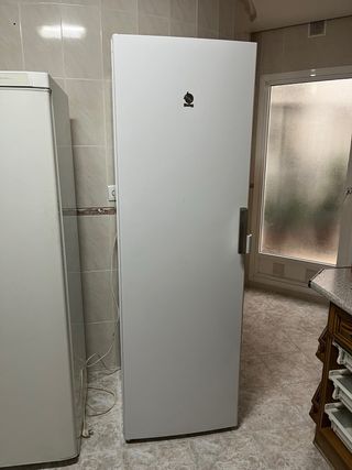 Frigorífico Balay Modelo KGKSVV30A