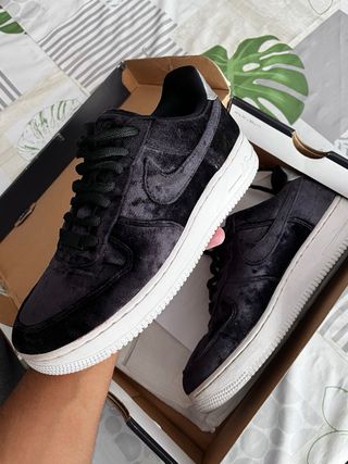 Nike Air Force 1 Terciopelo Negro Talla 38