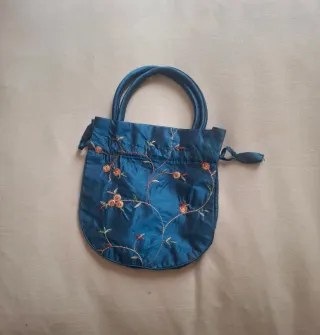 Bolso saco fiesta bordado