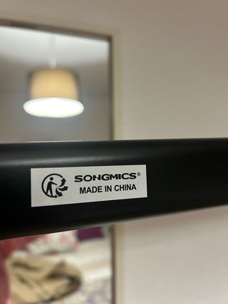 Burro colgador de ropa metálico