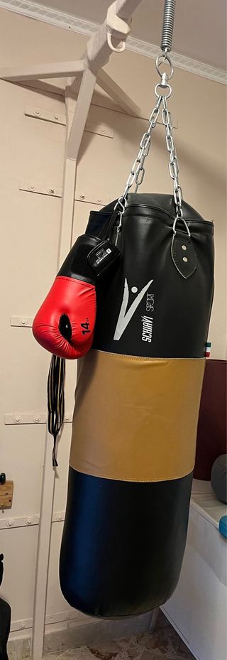 Sacco Box + Guantoni + Accessoriuu