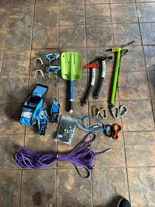 Attrezzatura per Alpinismo: Ramponi, Piccozze, Corda...