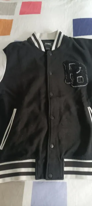 Chaqueta PULL&BEAR Negra